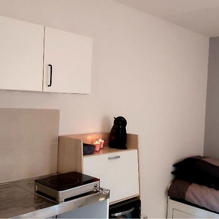 Studio Prive Attenant Villa Piscine Marseille Exteriör bild